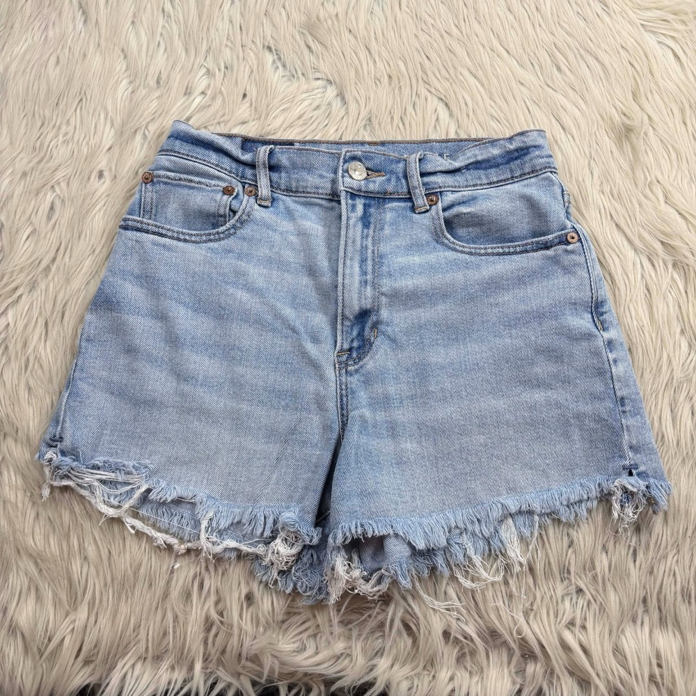 American Eagle Women's 2 Light Wash Highest‎ Rise 90's Boyfriend Shorts Cut Off